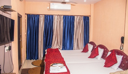 Luxury Triple Room, 1 Bedroom, Smoking