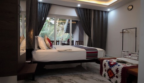 Jasper Deluxe Room (Upper Floor)