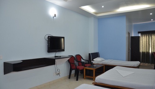 Family Room, 5 Bedrooms