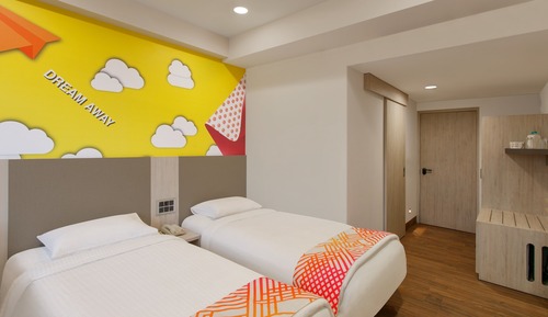 D-Luxe Queen Room