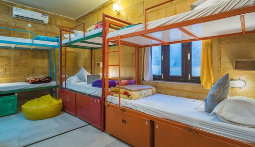 6 Bed AC Female Dorm