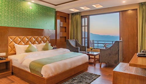 Super Deluxe Room with Balcony