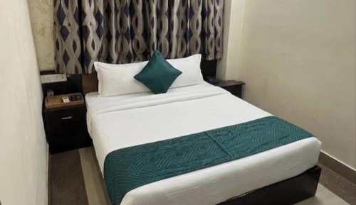 Superior Double Room, City View