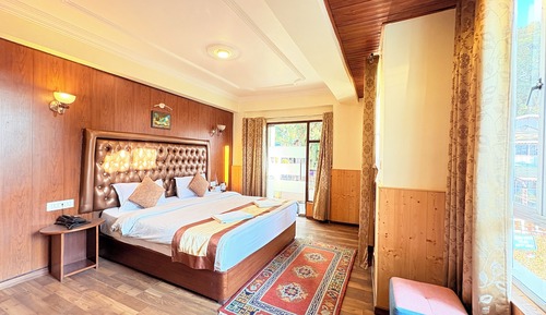 Signature Double Room, Valley View