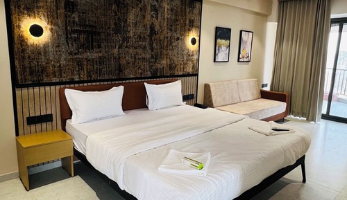 Club Double Room, City View