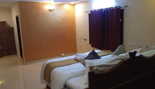Premier Room