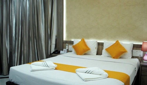 Suite, Garden View