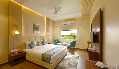Deluxe Room, Garden View