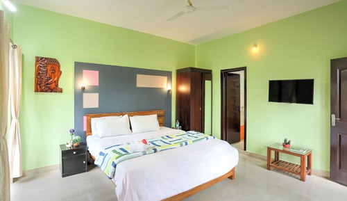 Standard Double Room, Garden View