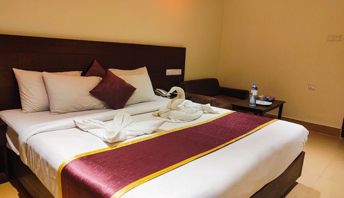 Deluxe Double Room, Balcony, City View