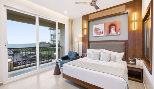 Premium Double Room, 1 King Bed, Ocean View, Annex Building