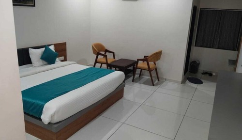 Presidential Room, City View