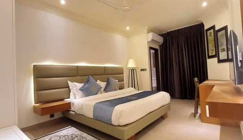 Deluxe Double Room, Balcony, City View