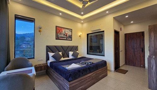 Deluxe Room, Balcony, Hill View