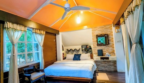 Deluxe Cottage