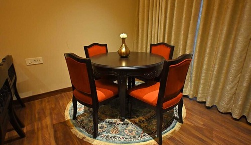 Suite The Maharaja