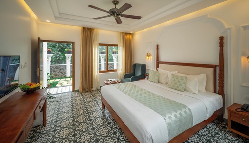 Classic Double Room, Garden View