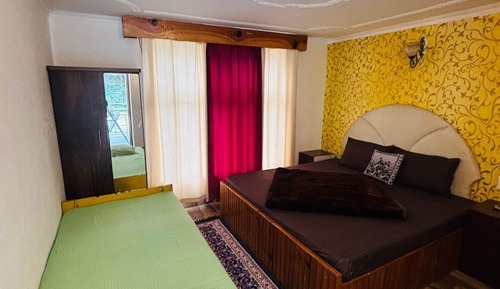 Family Room, Garden View