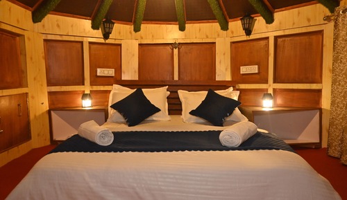 Basic Cabin, 1 Queen Bed, Hill View