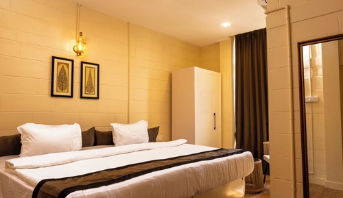 Deluxe Room, City View