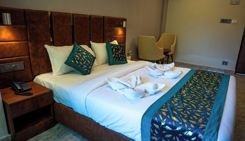 Superior Double Room, City View