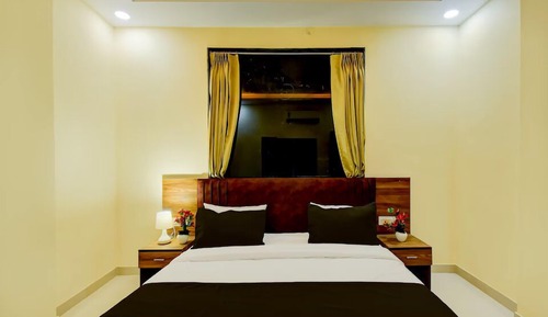 Classic Single Room, City View
