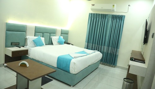 Deluxe Room, City View