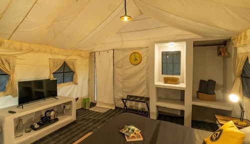Deluxe Swiss Tent