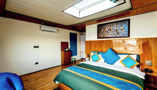 Luxury Room