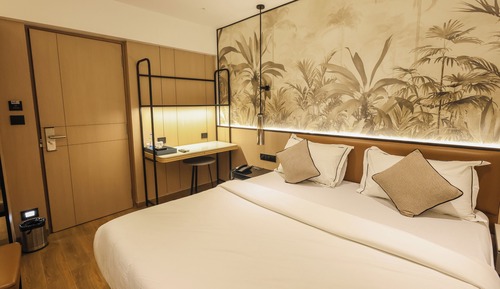 Premium Room, City View