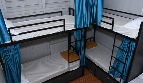 Basic Shared Dormitory, Men only