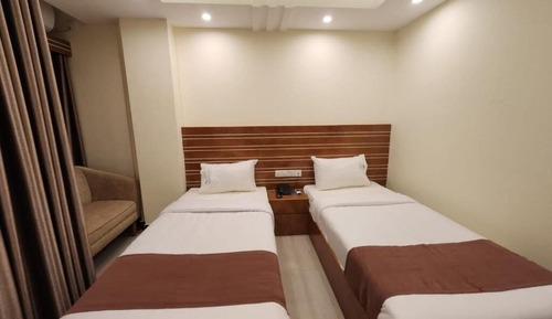 Deluxe Twin Room