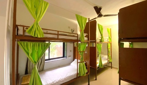 Premium Shared Dormitory, Mixed Dorm