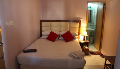 Economy Double Room, 1 Queen Bed