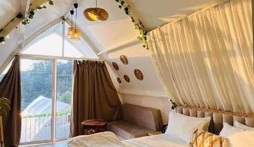 Superior Tent, Lake View