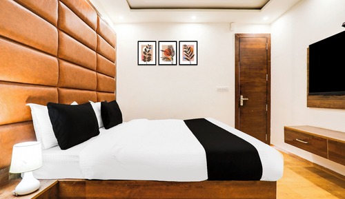 Deluxe Room, Balcony