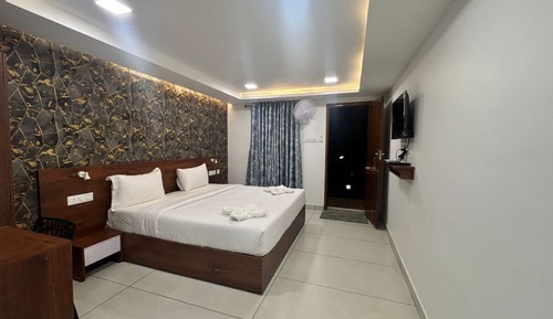 Deluxe Double Room, Garden View