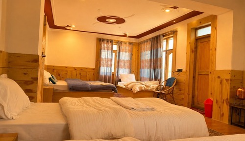 Quadruple Room, Balcony, Mountain View