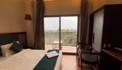 Signature Double Room, City View