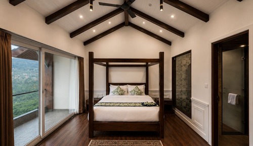 Comfort Suite, Balcony, Mountain View