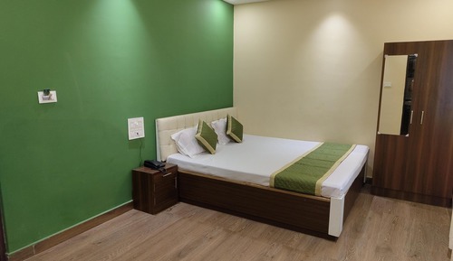Superior Room, 1 King Bed
