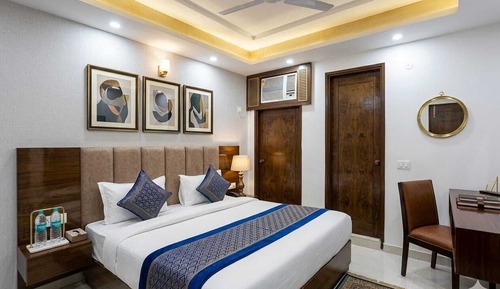 Superior Double Room, City View