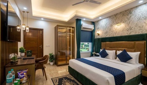 Deluxe Double Room, City View
