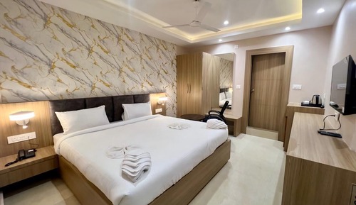 Deluxe Room, City View