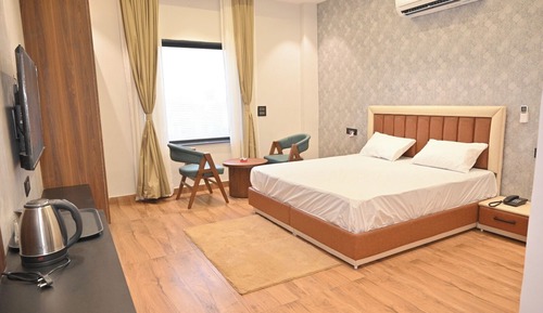 Superior Double Room, City View