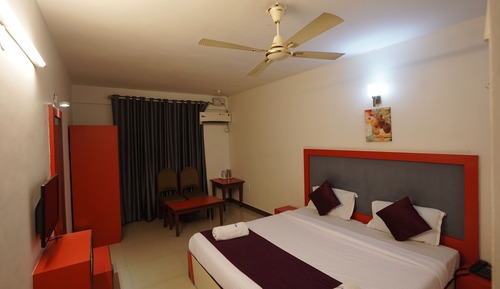 Deluxe Double Room (Non AC)