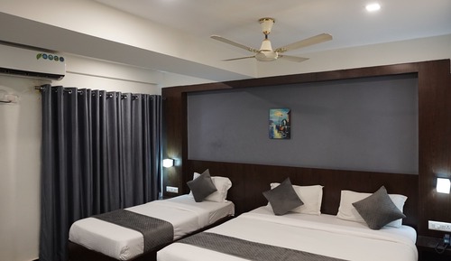 Deluxe Triple Room (Non AC)