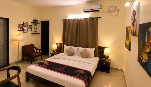 Deluxe Double Room with Balcony