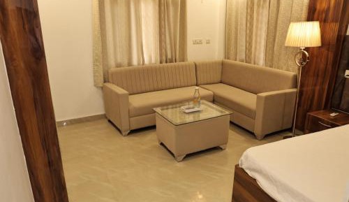 Deluxe Family Suite