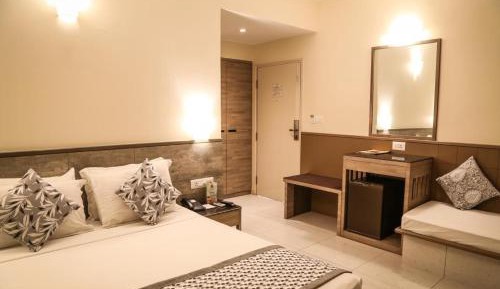 Deluxe Room Queen 